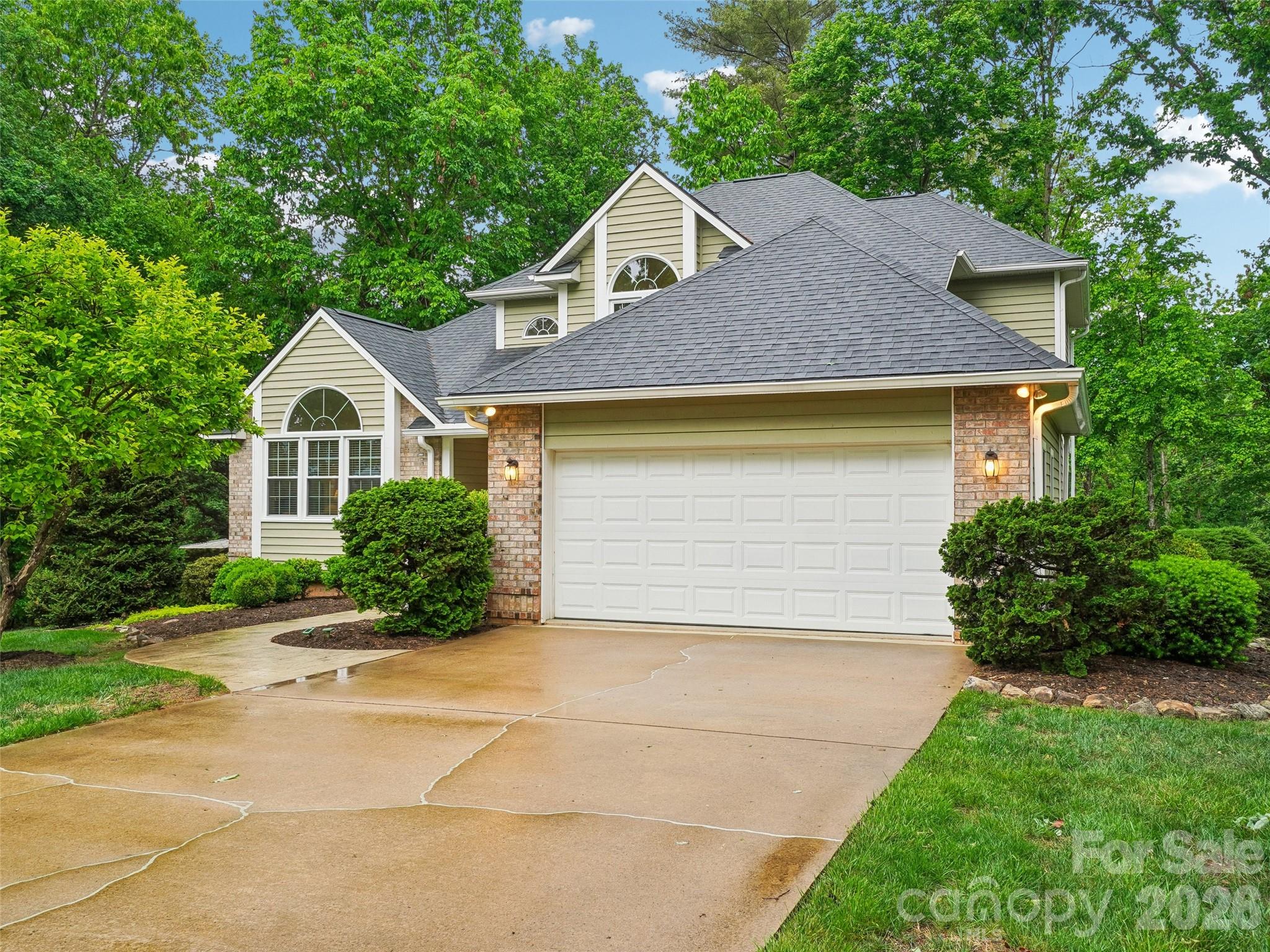 38 Forest Knoll Drive