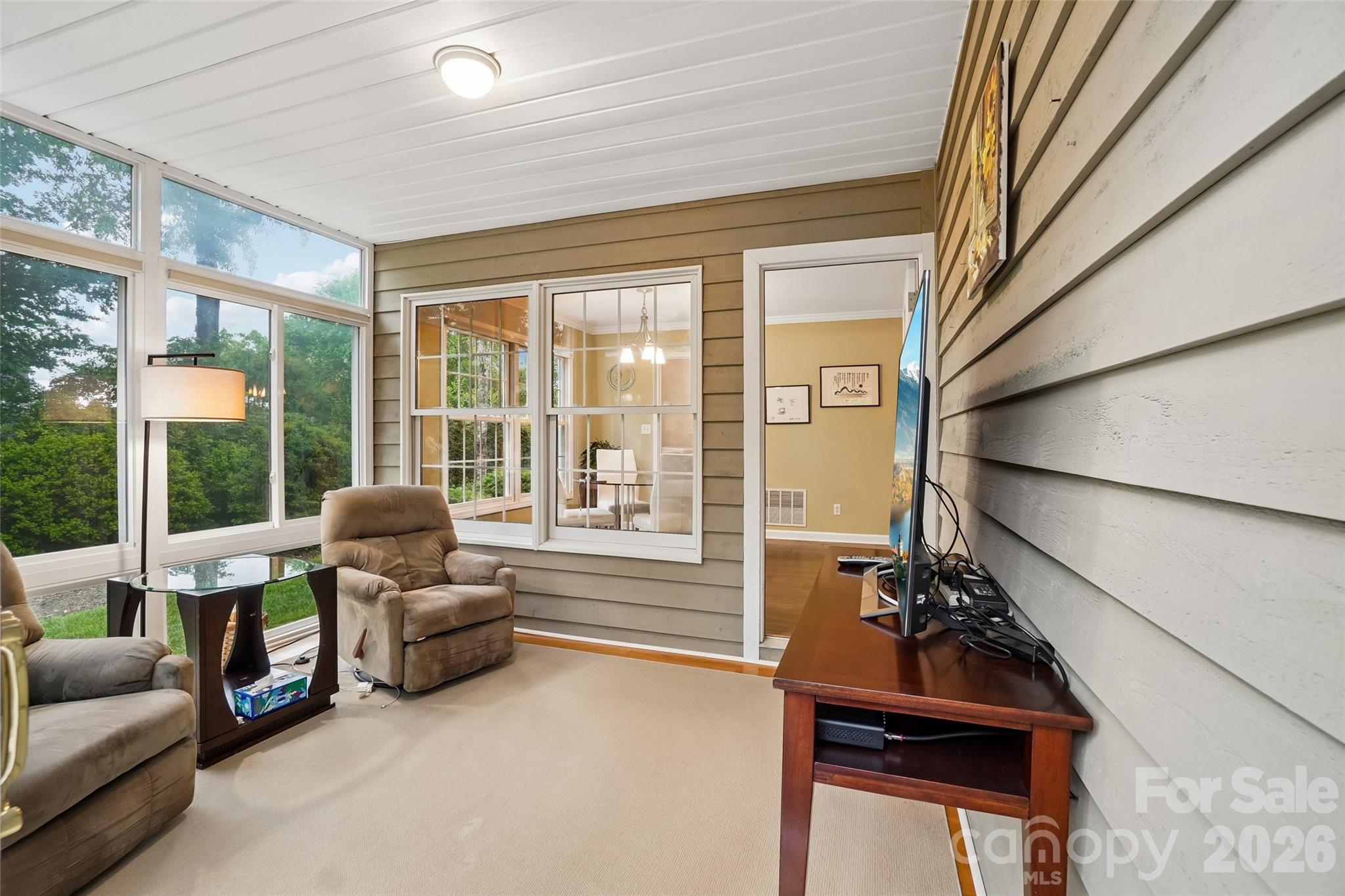Forest Knoll - Residential