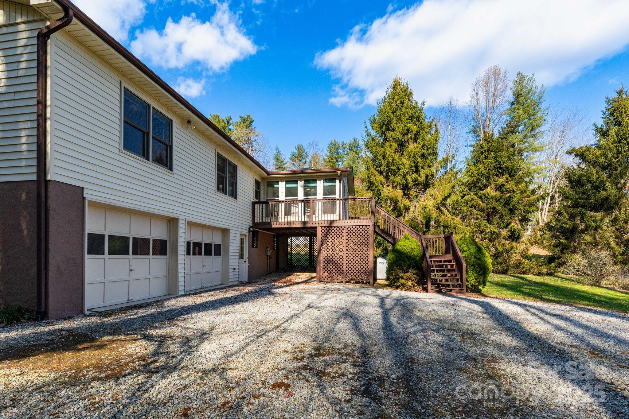 Long John Mt Estates - Residential