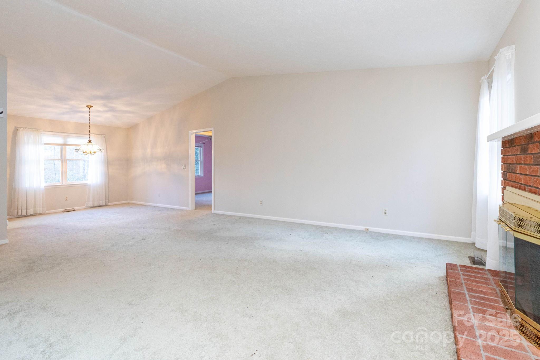 Long John Mt Estates - Residential