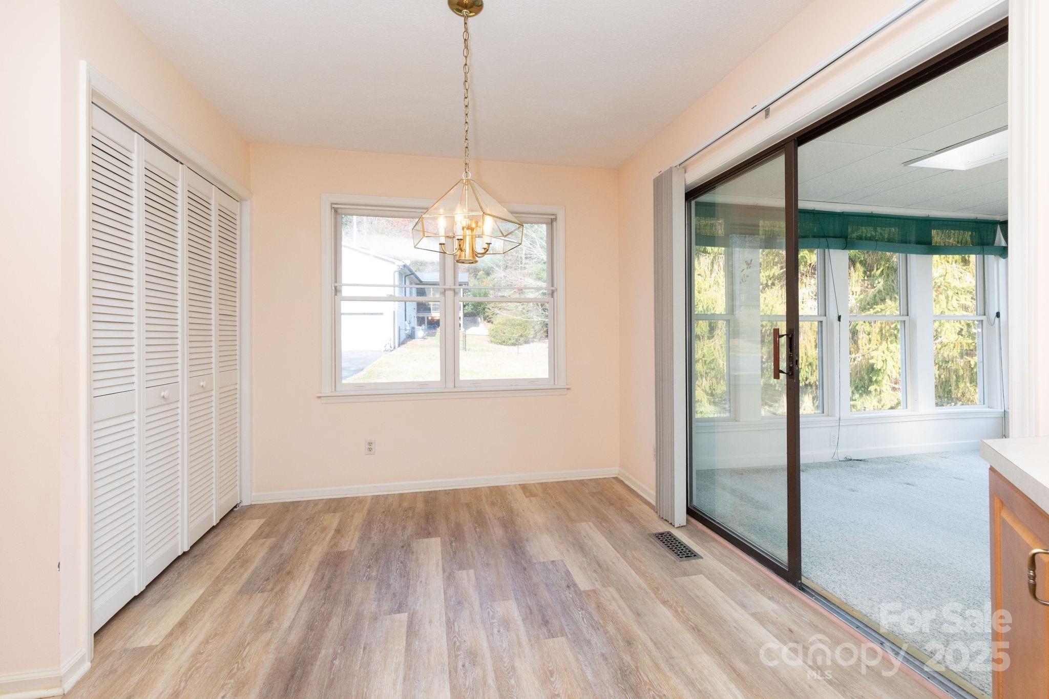 Long John Mt Estates - Residential