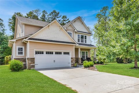 1227 Clover Lane Matthews NC 28104