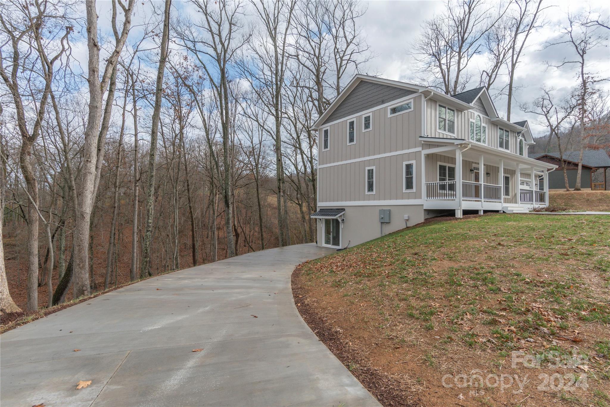 255 Cougar Trail
