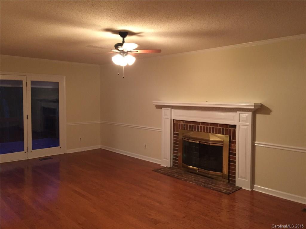 Pine Creek - Residential