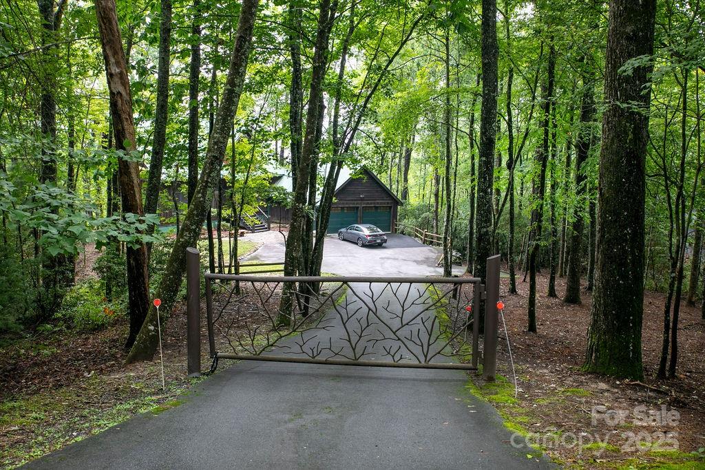 418 Sandy Lane