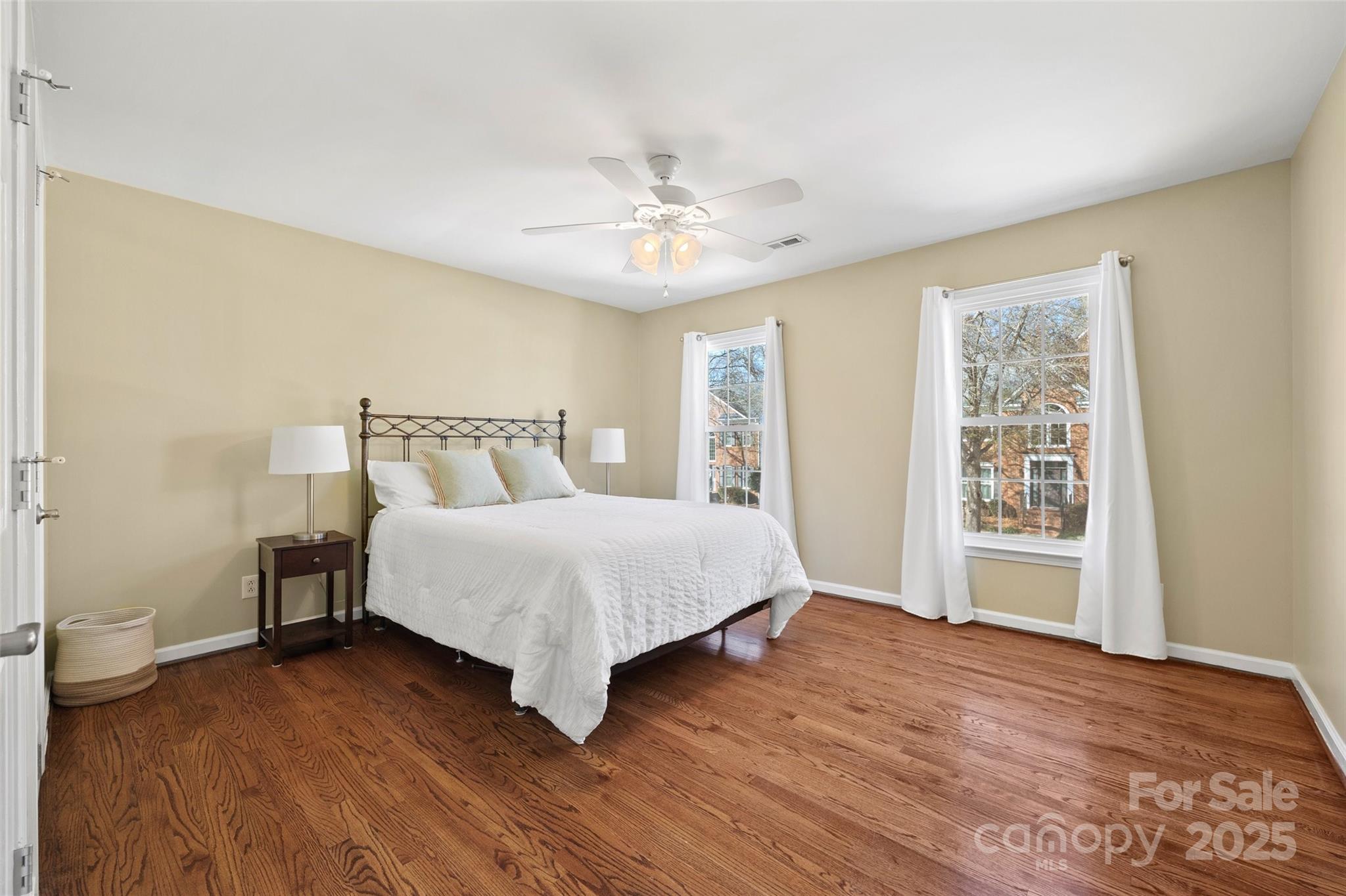 Hunters Gate - Residential