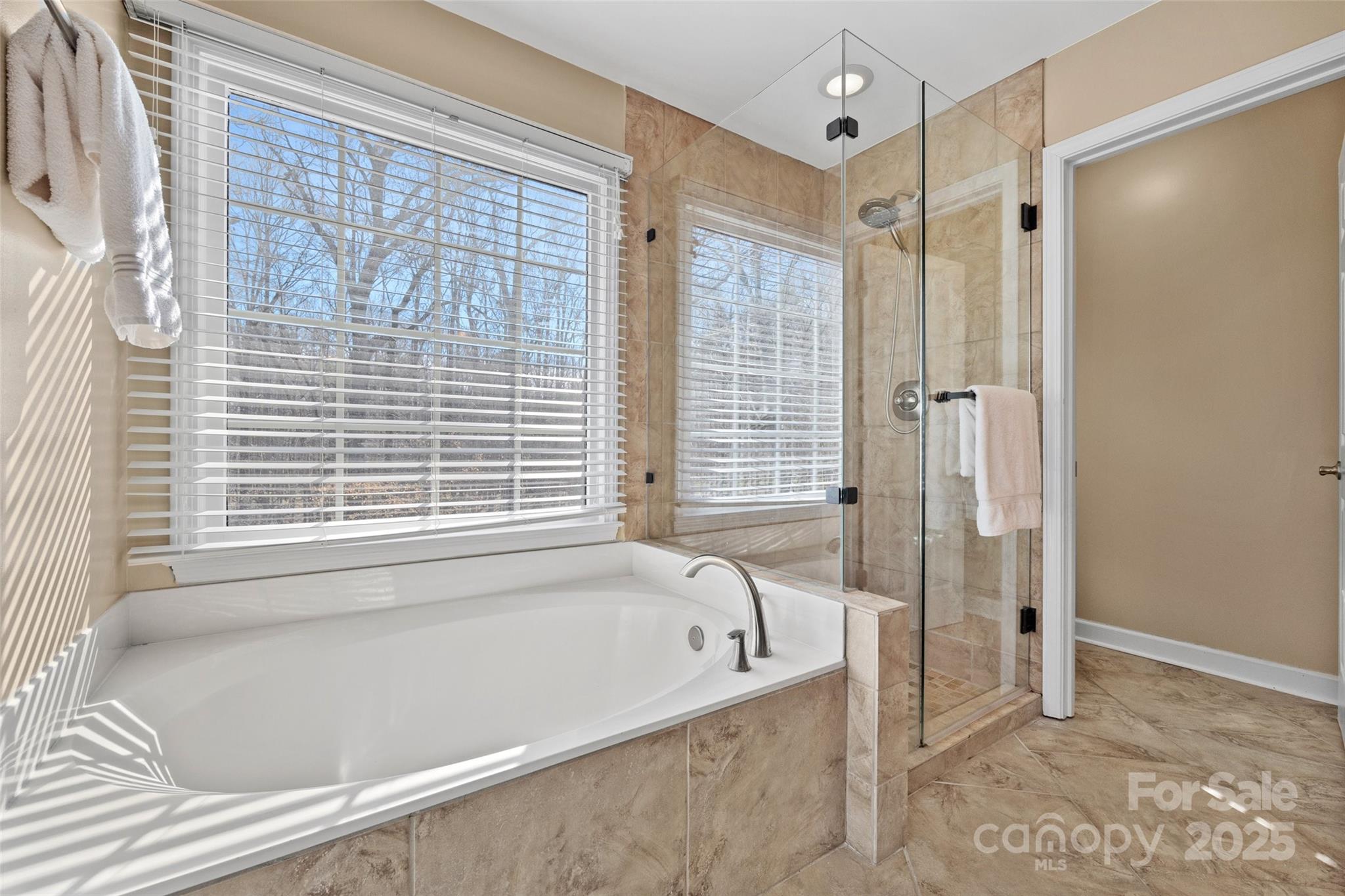 Hunters Gate - Residential