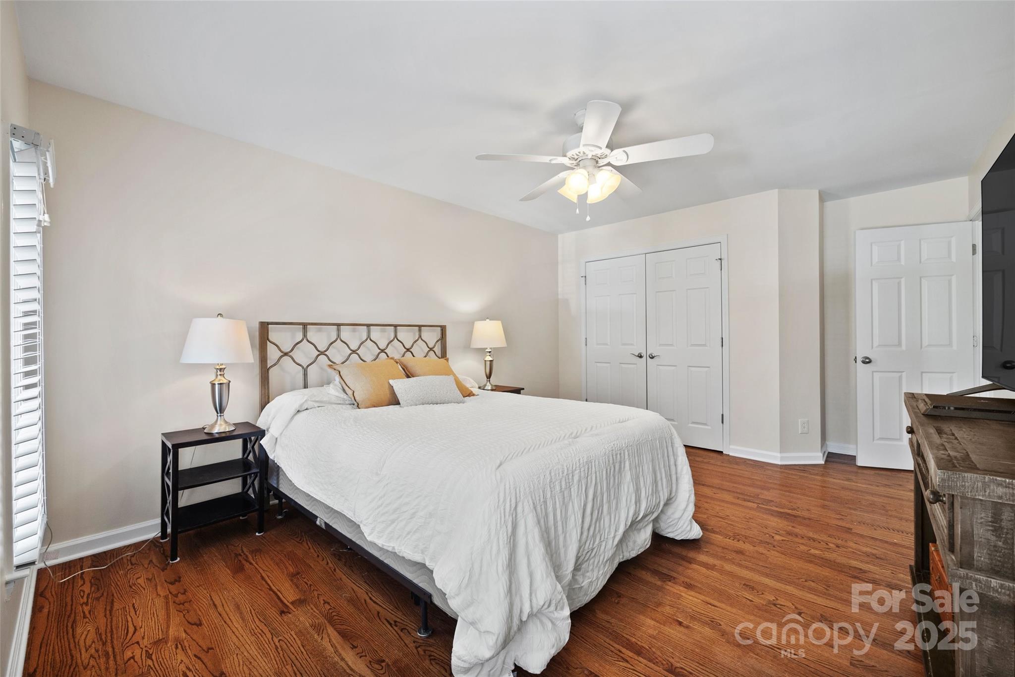 Hunters Gate - Residential