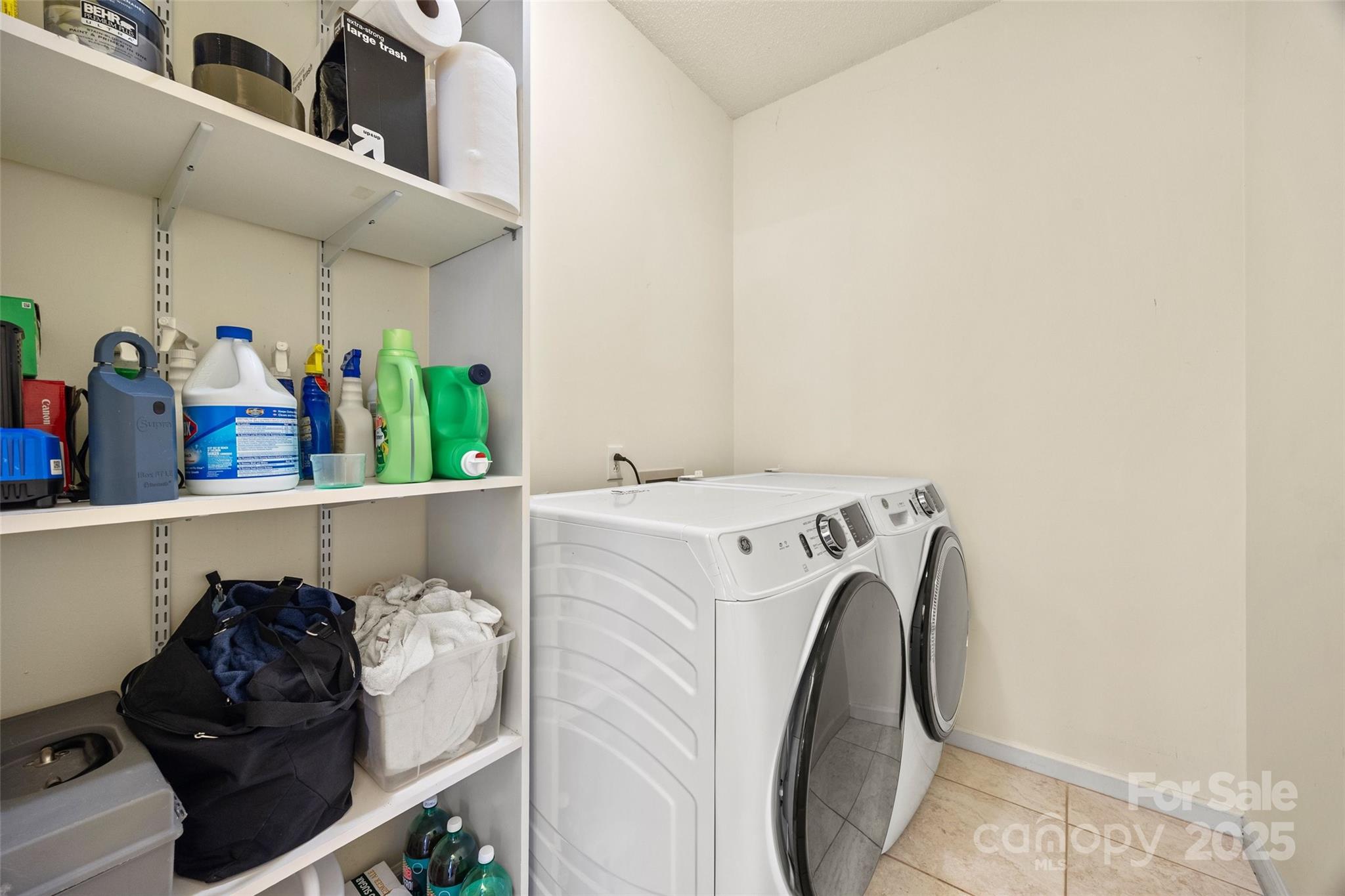 Hunters Gate - Residential