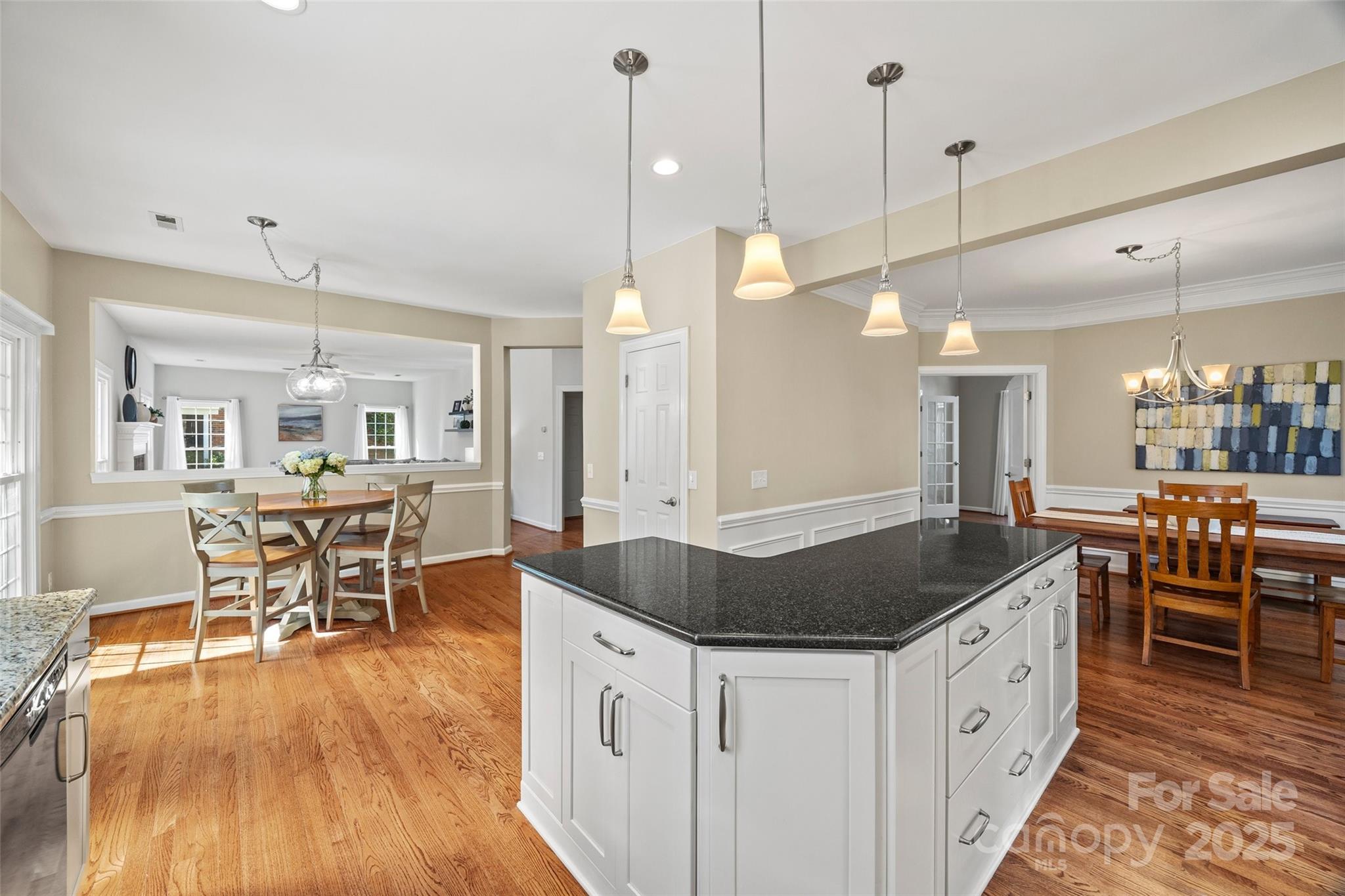 Hunters Gate - Residential