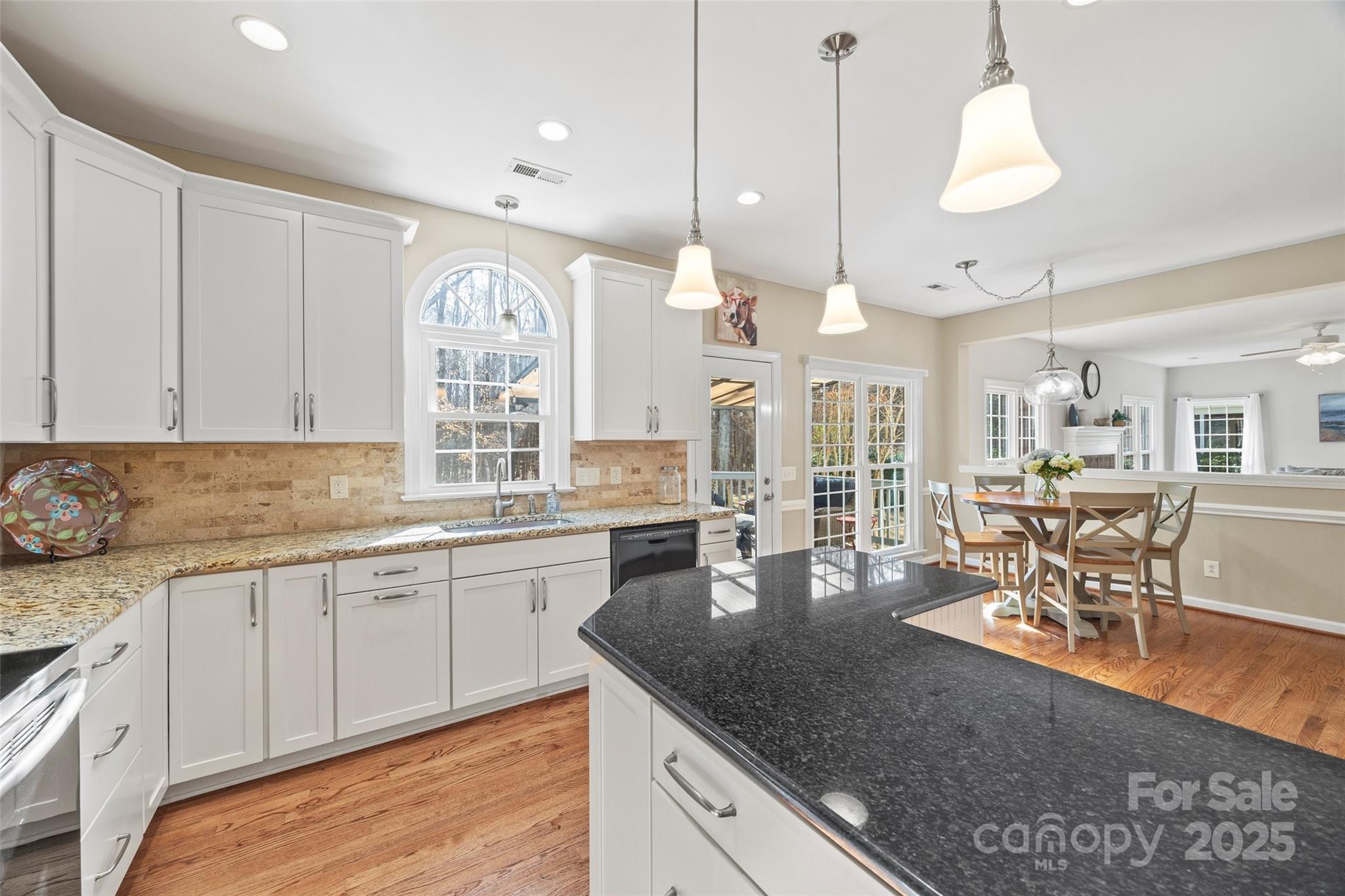 Hunters Gate - Residential