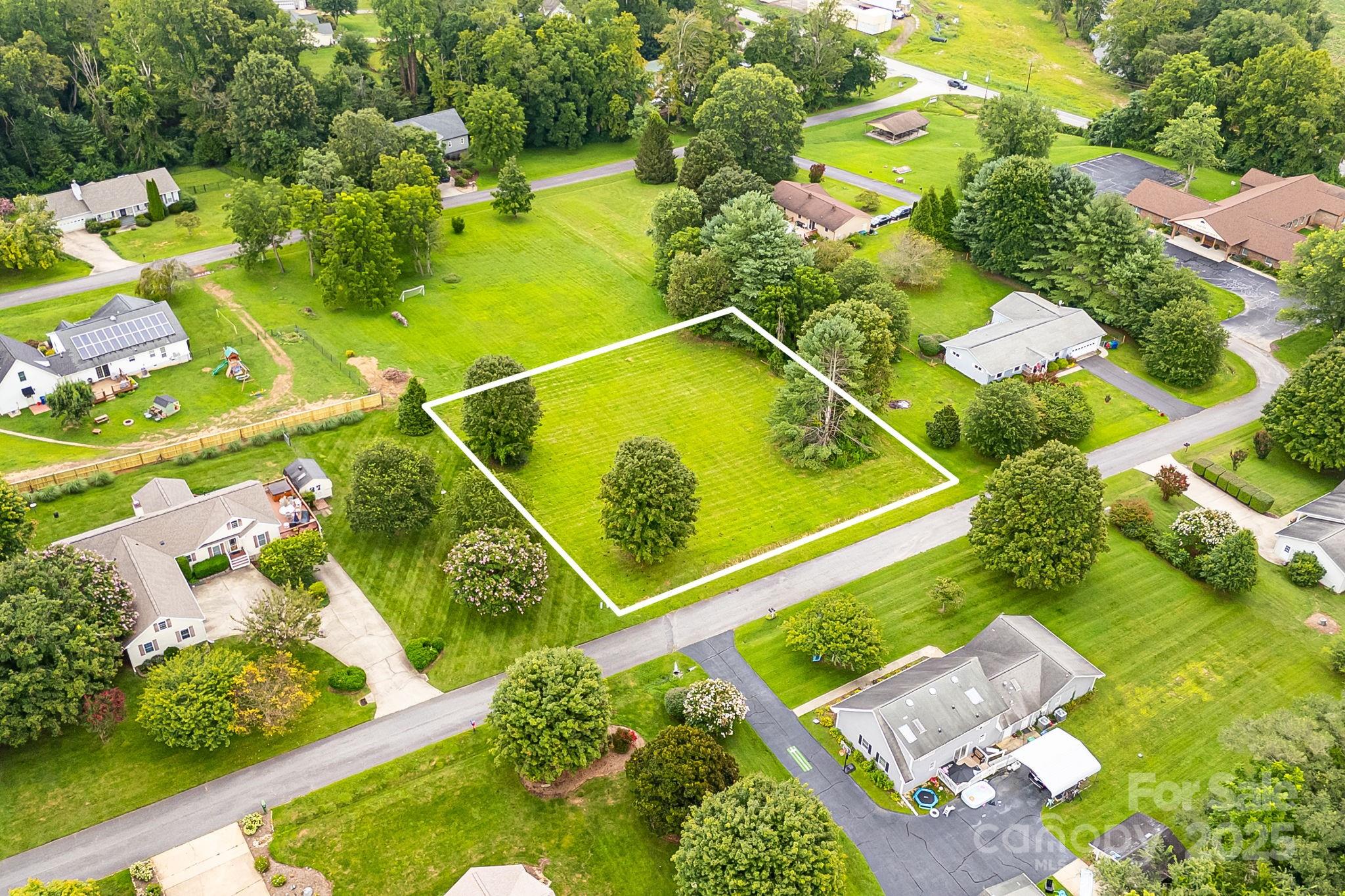 48 Cane Creek Circle