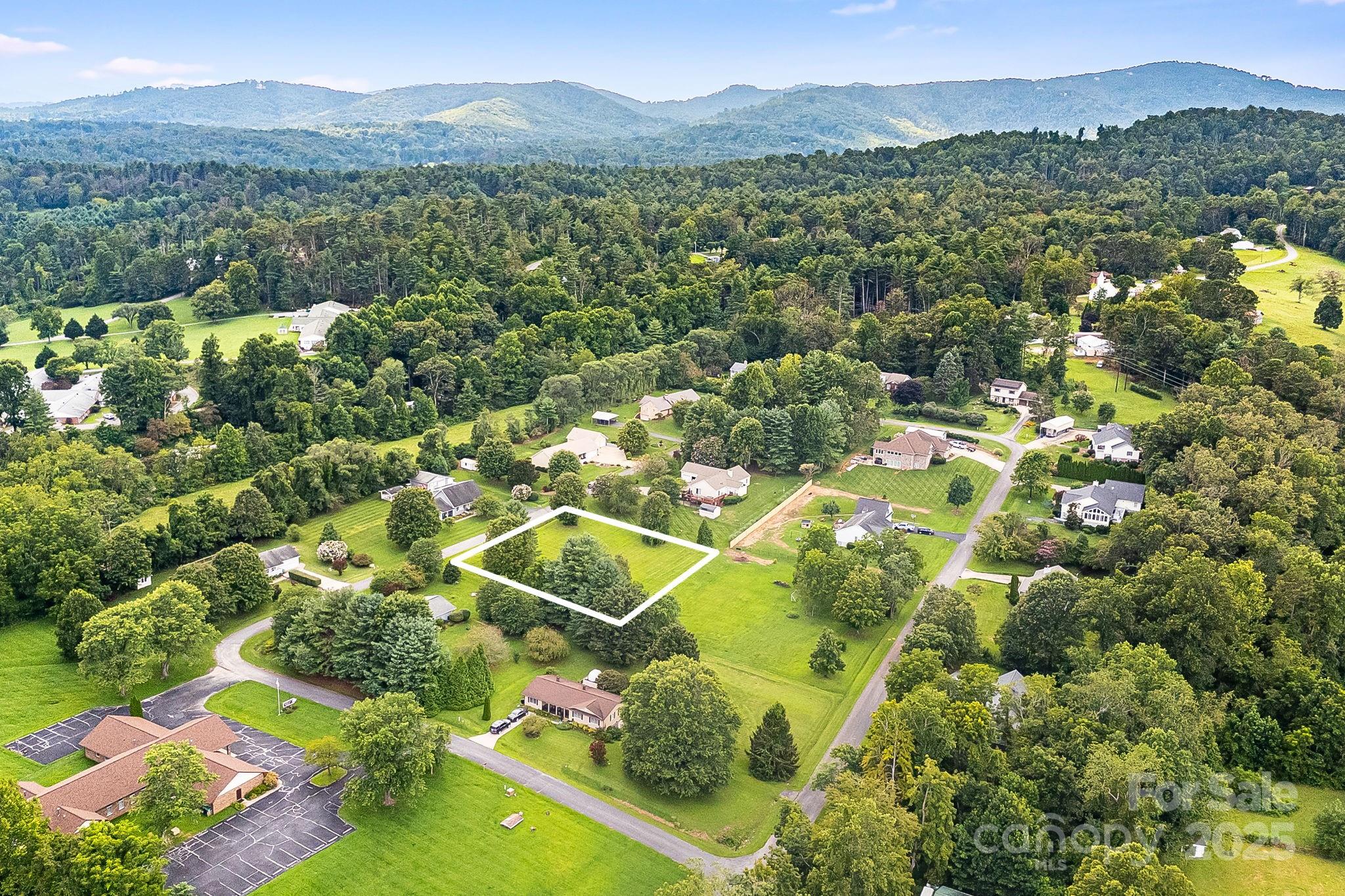 48 Cane Creek Circle