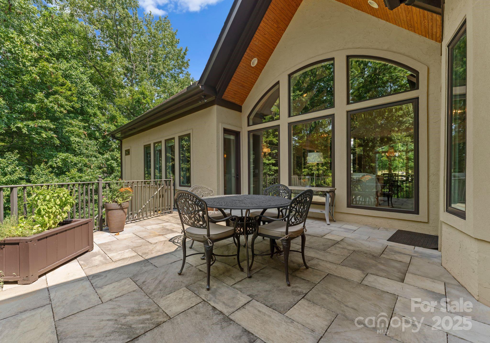 Longbrooke - Residential