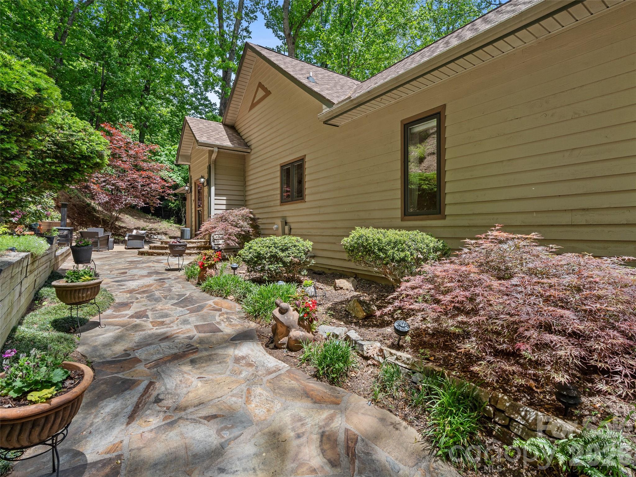 26 Walnut Drive
