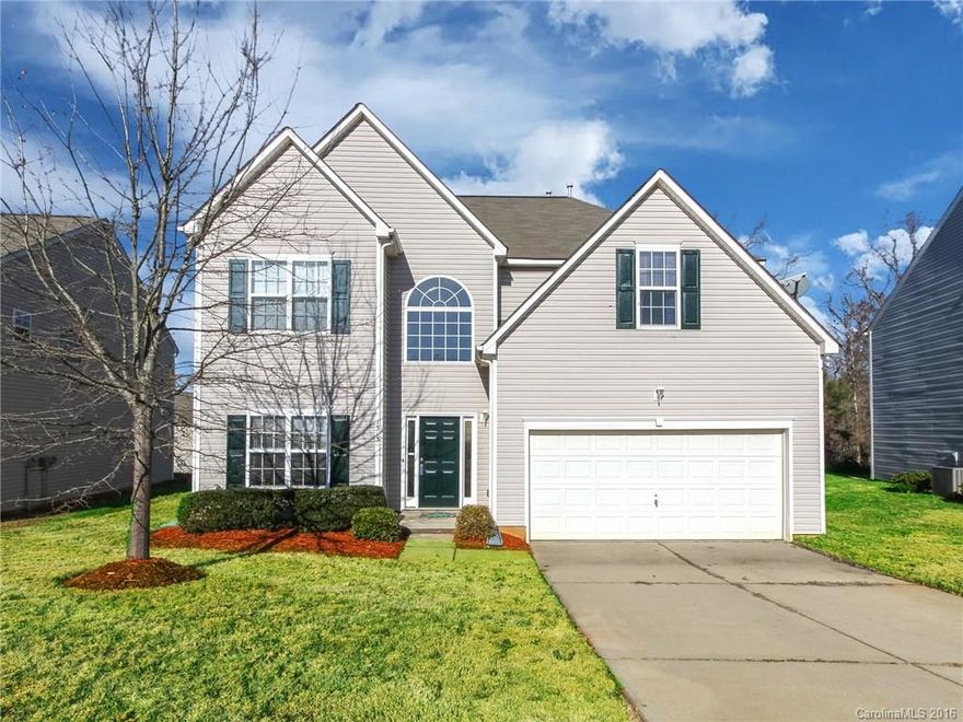 MOTIVATED SELLERS! 4bdrm/2.5 bath home, Only House available in Peachtree Estates Subdivision! Open concept kitchen & breakfast nook overlooks family room with a wood burning fireplace & high ceilings. Formal Dinning Room has crown molding, shadow boxing for an elegant appeal. Master bath has dual sinks, a garden bathtub, water closet and a separate shower. 3 bedrooms have beautiful tray ceilings. Home comes with all stainless steel appliances, washer & dryer and a 1 Year Home Warranty!