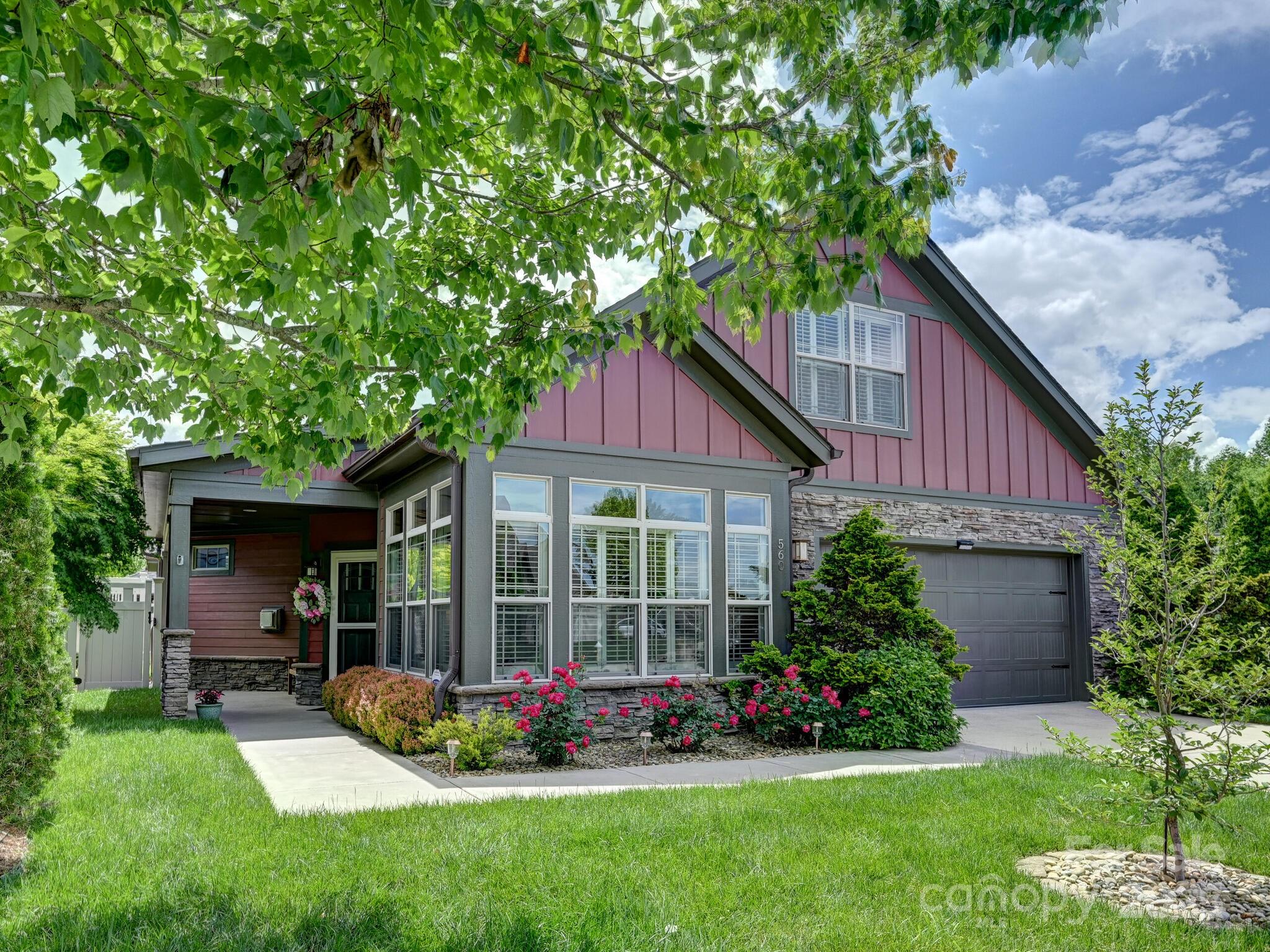 560 Summerfield Place