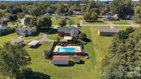 Photo of 139 Greenlea Circle, Taylorsville, NC 28681 (MLS # 4434895)