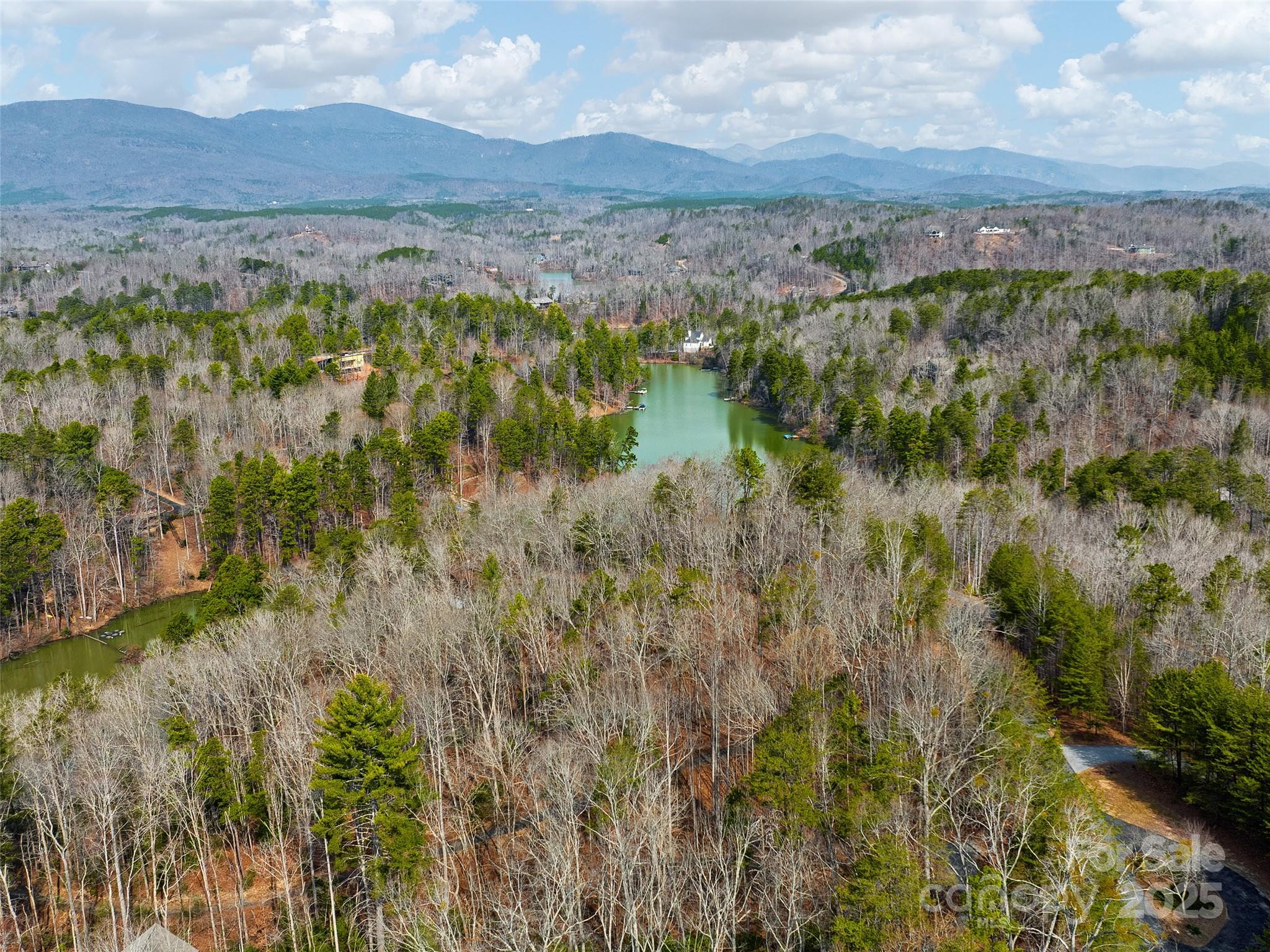 Lake Adger - Land