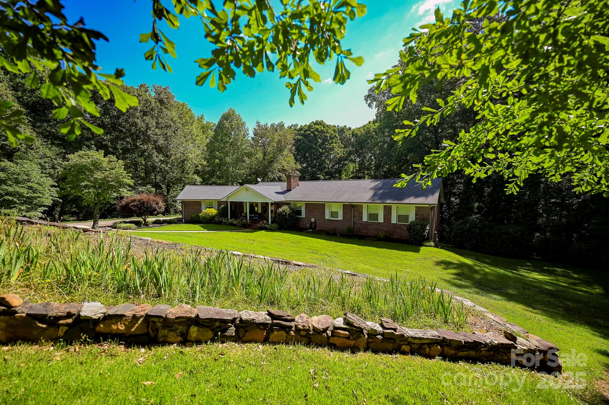 183 Creekside Drive