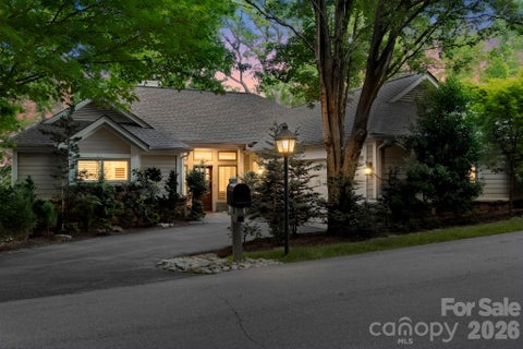 Photo for 8 Spring Ridge Lane