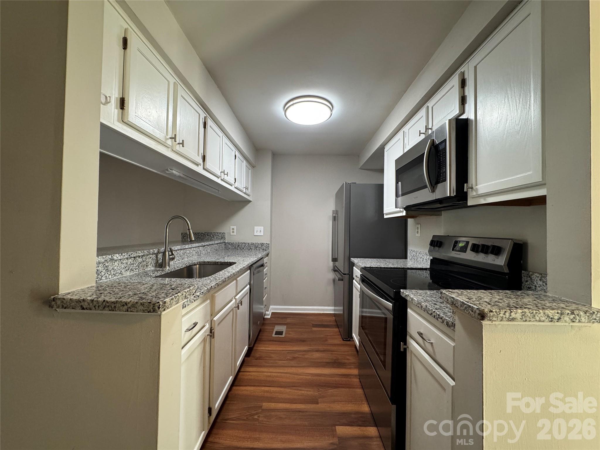 Sardis Glen - Residential