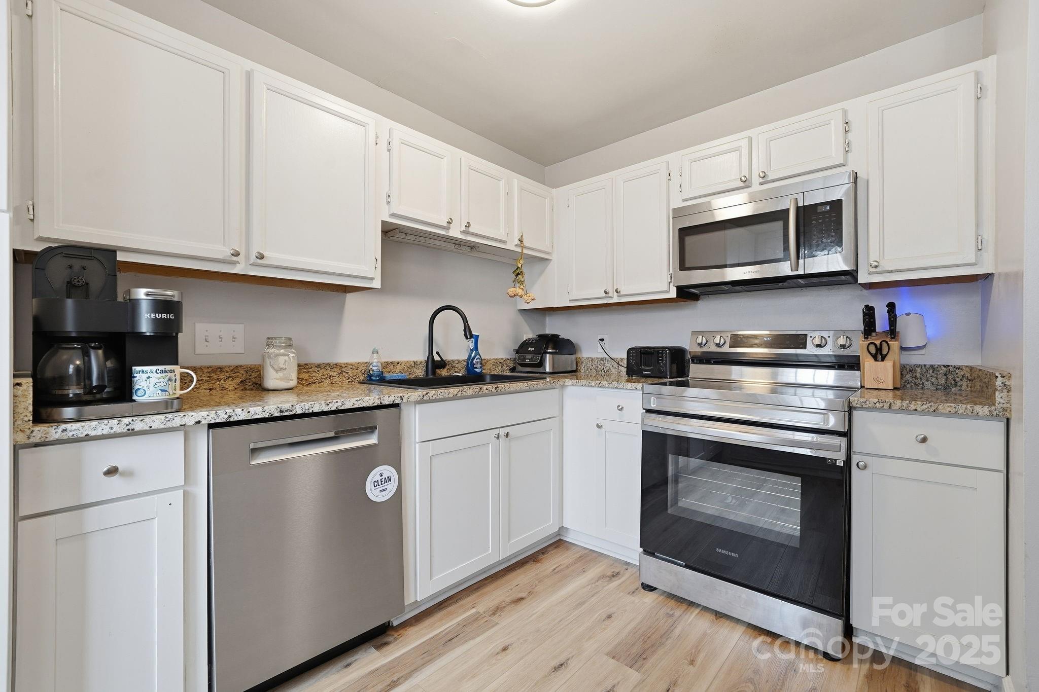 Oakdale Place - Residential