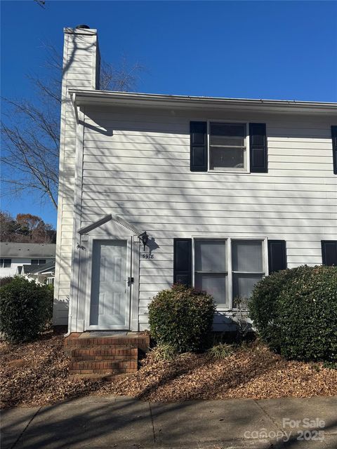 5918 Crape Myrtle Lane Charlotte NC 28216