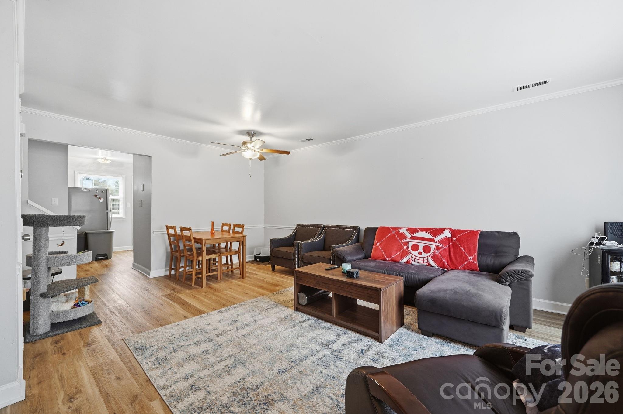 5918 Crape Myrtle Lane