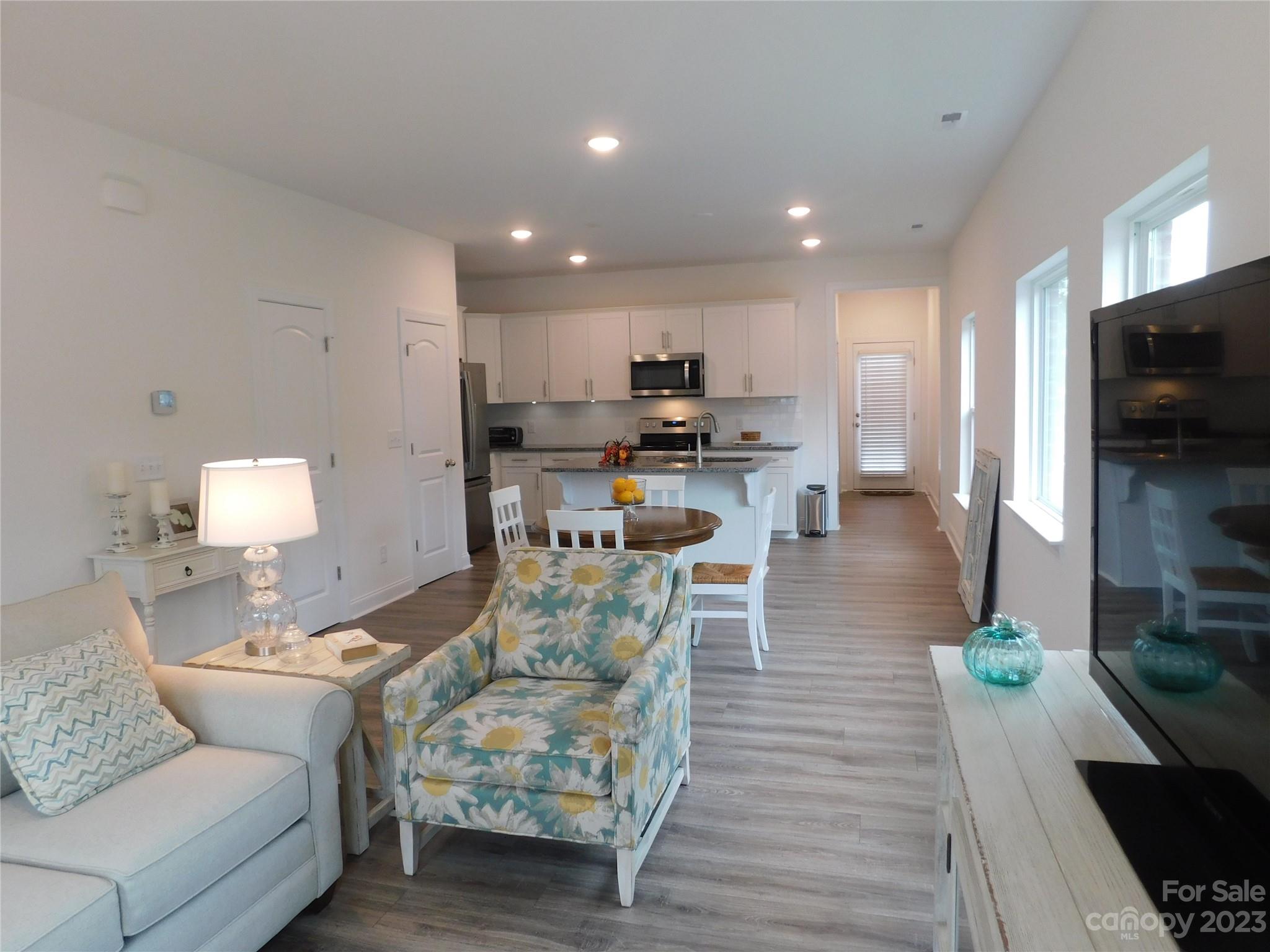 Memorial Hall - Residential