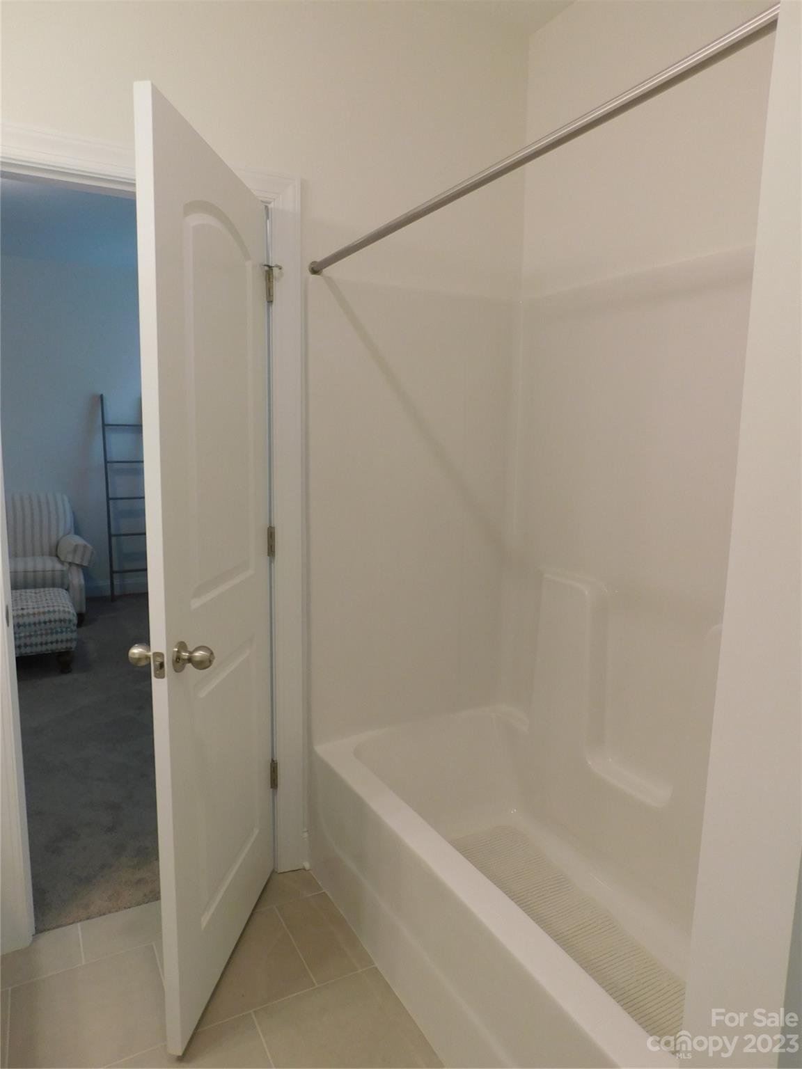 Memorial Hall - Residential