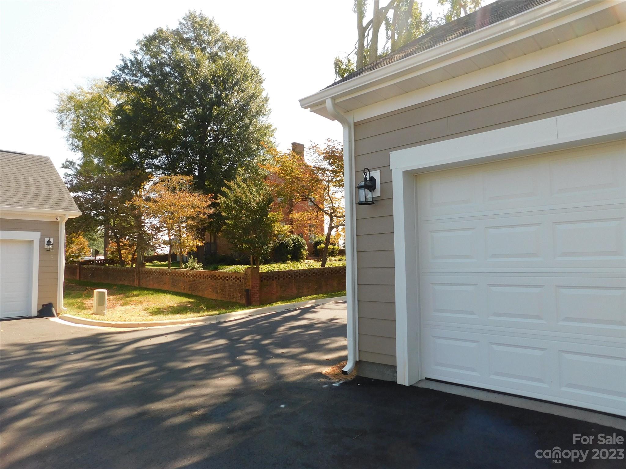 Memorial Hall - Residential