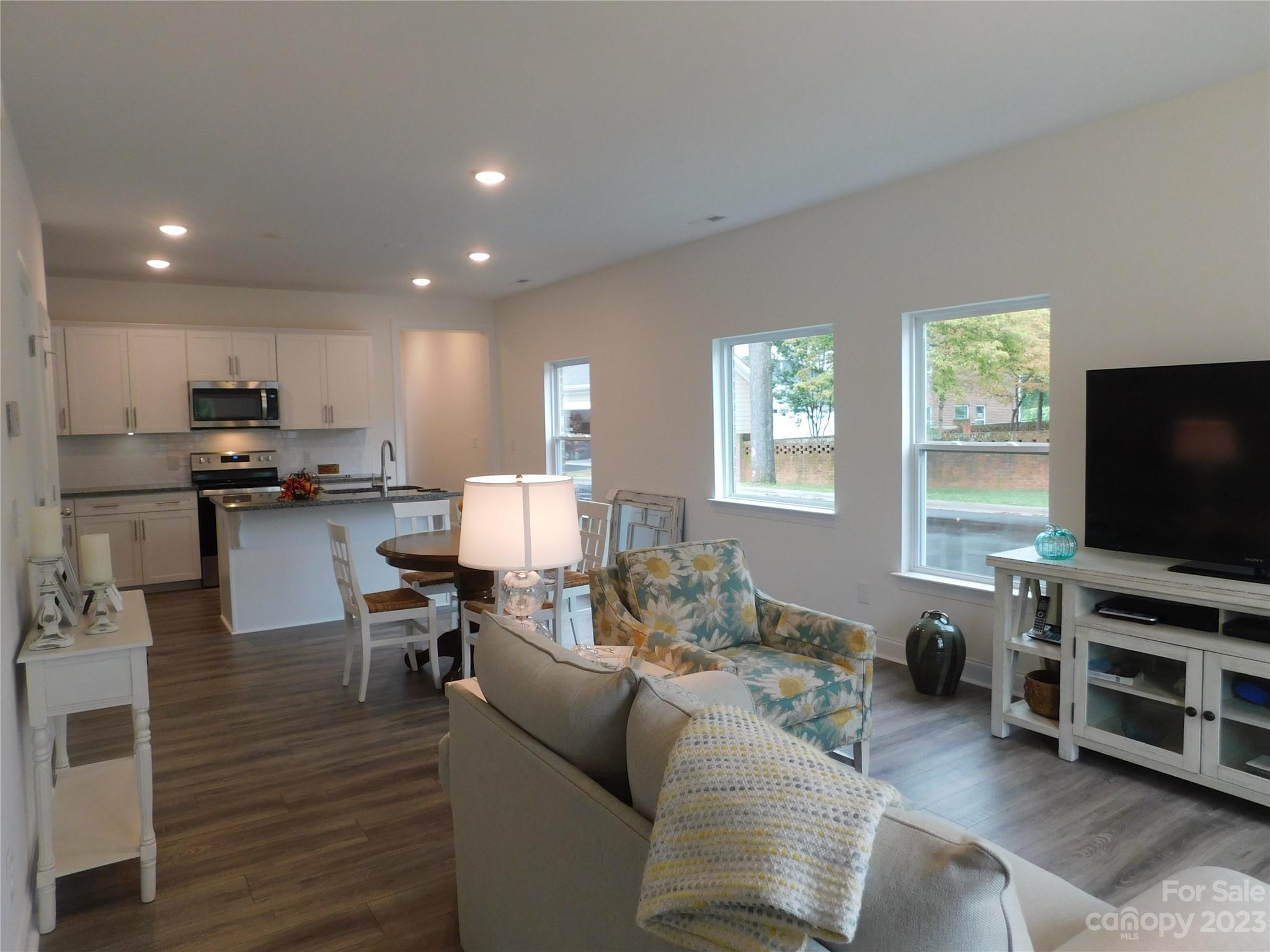 Memorial Hall - Residential