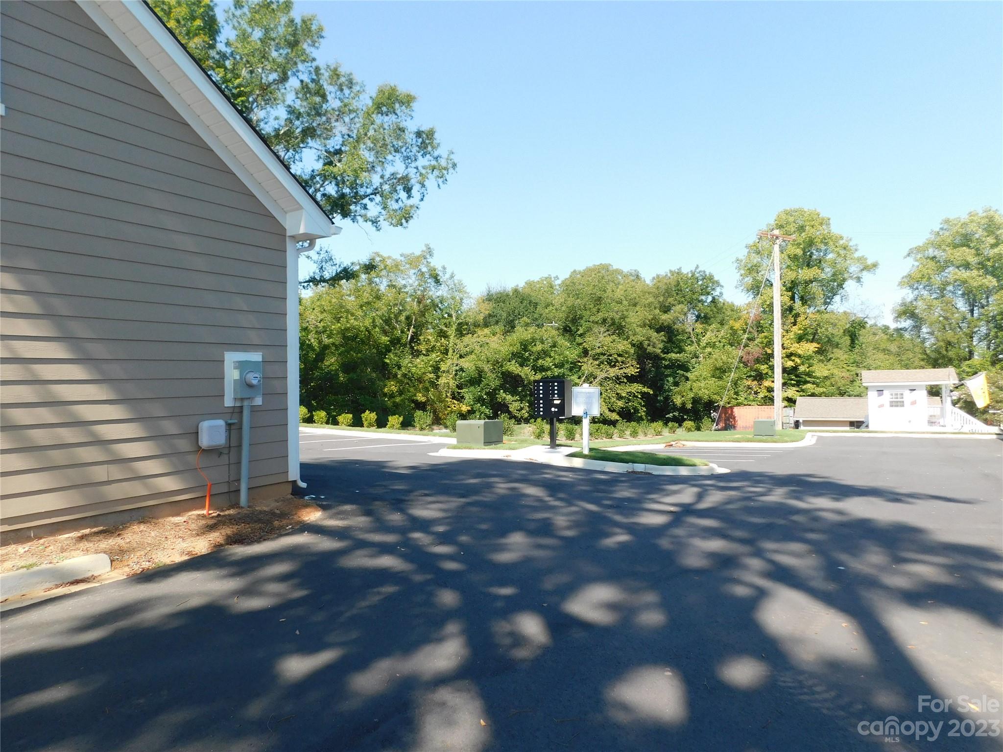 Memorial Hall - Residential