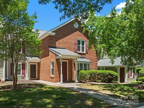 9404 S Vicksburg Park Court Charlotte NC 28210