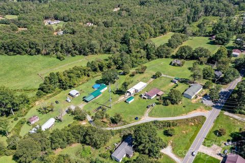 827 Old Henrietta Road Forest City NC 28043