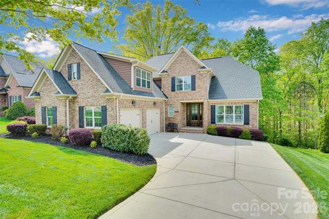 Photo of 2365 Shiny Leaf Drive, Denver, NC 28037 (MLS # 4367891)