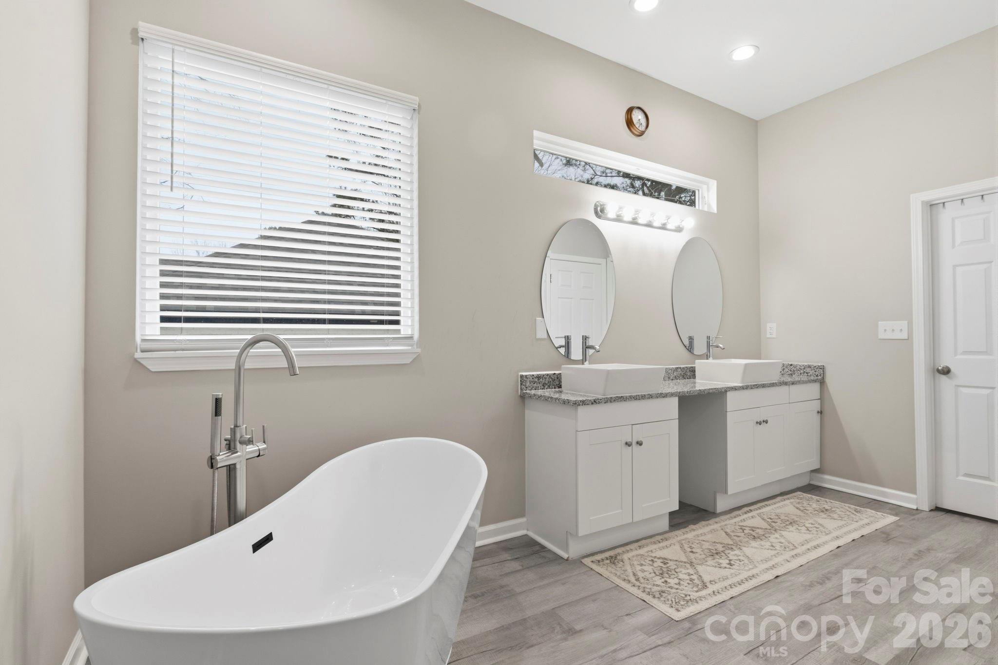 Ole Eastpointe - Residential