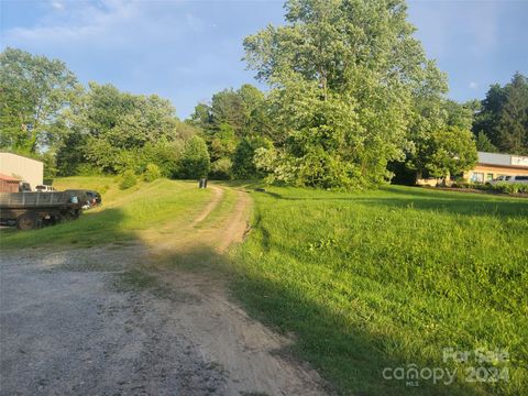 4178 & 4180 Haywood Road Mills River NC 28759