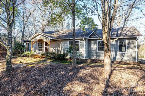 A home in Lake Toxaway