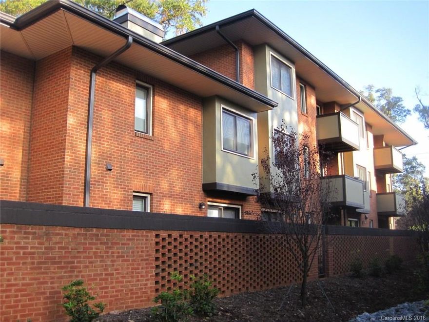 Great location in Elizabeth!