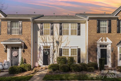 A home in Huntersville