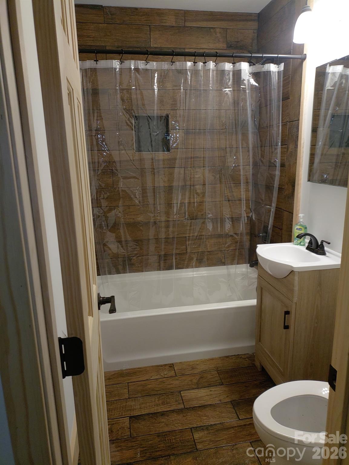 Sherwood on the Lake - Residential