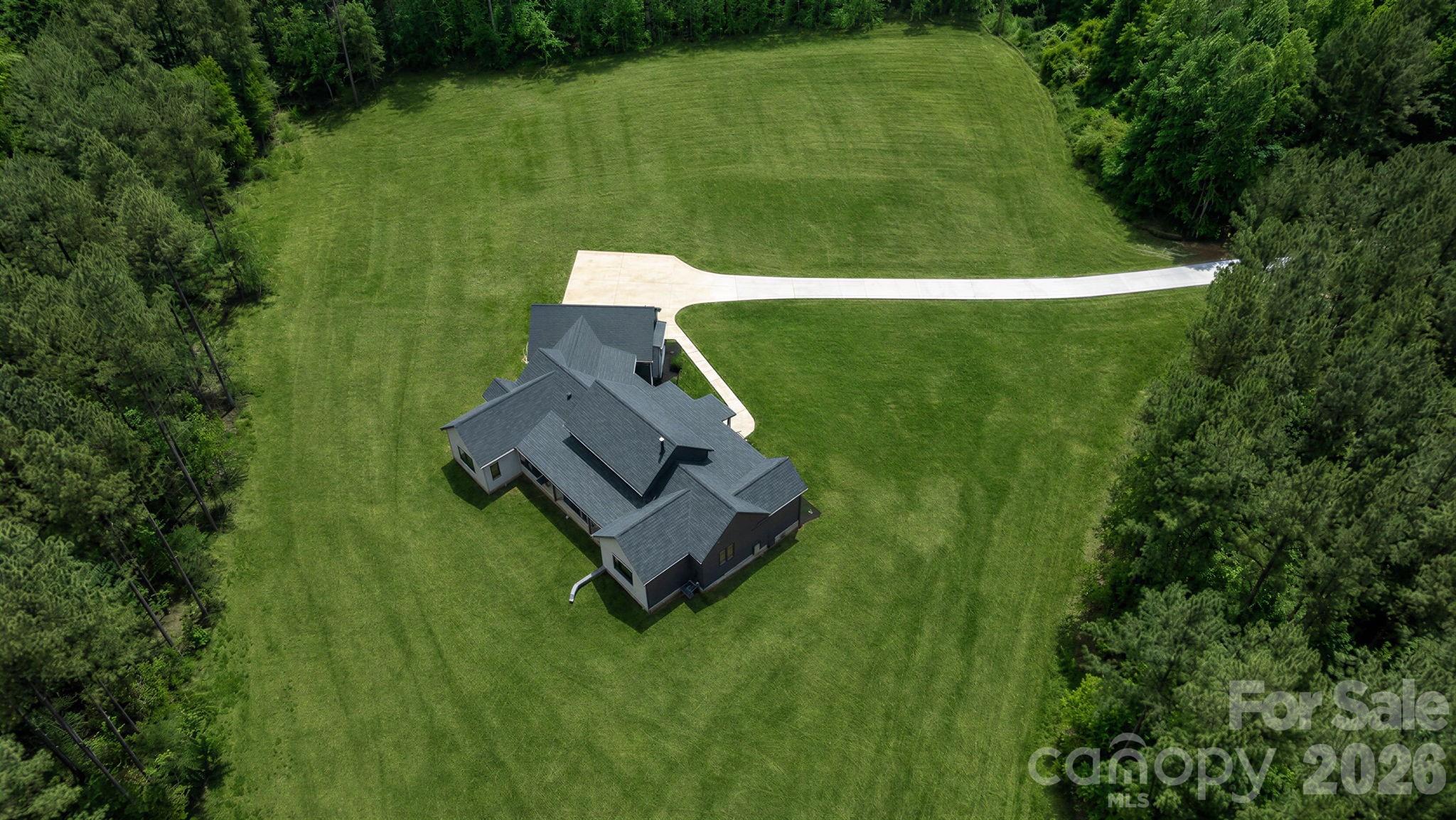 Royal Pines - Residential