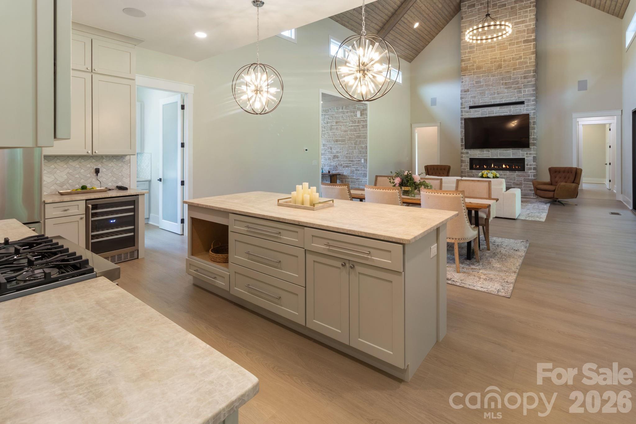 Royal Pines - Residential