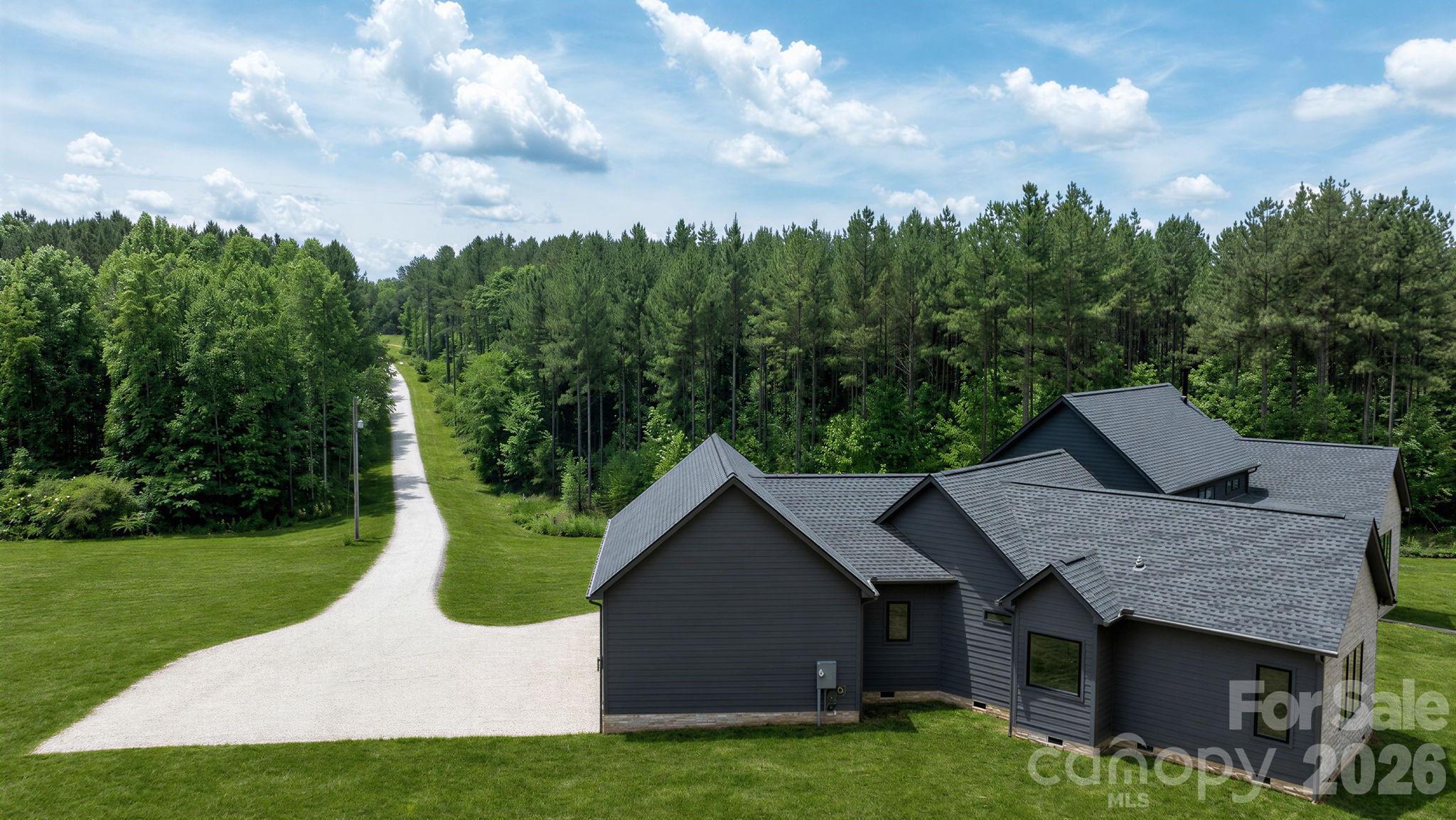 Royal Pines - Residential