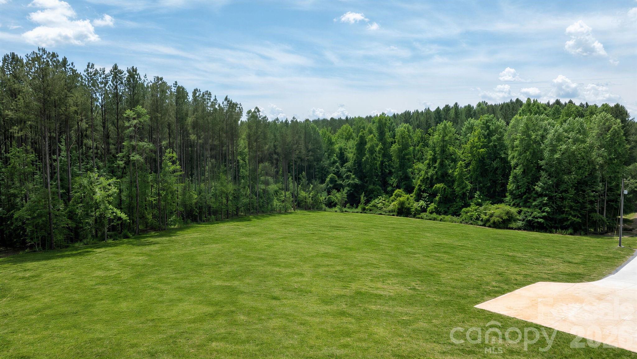 Royal Pines - Residential