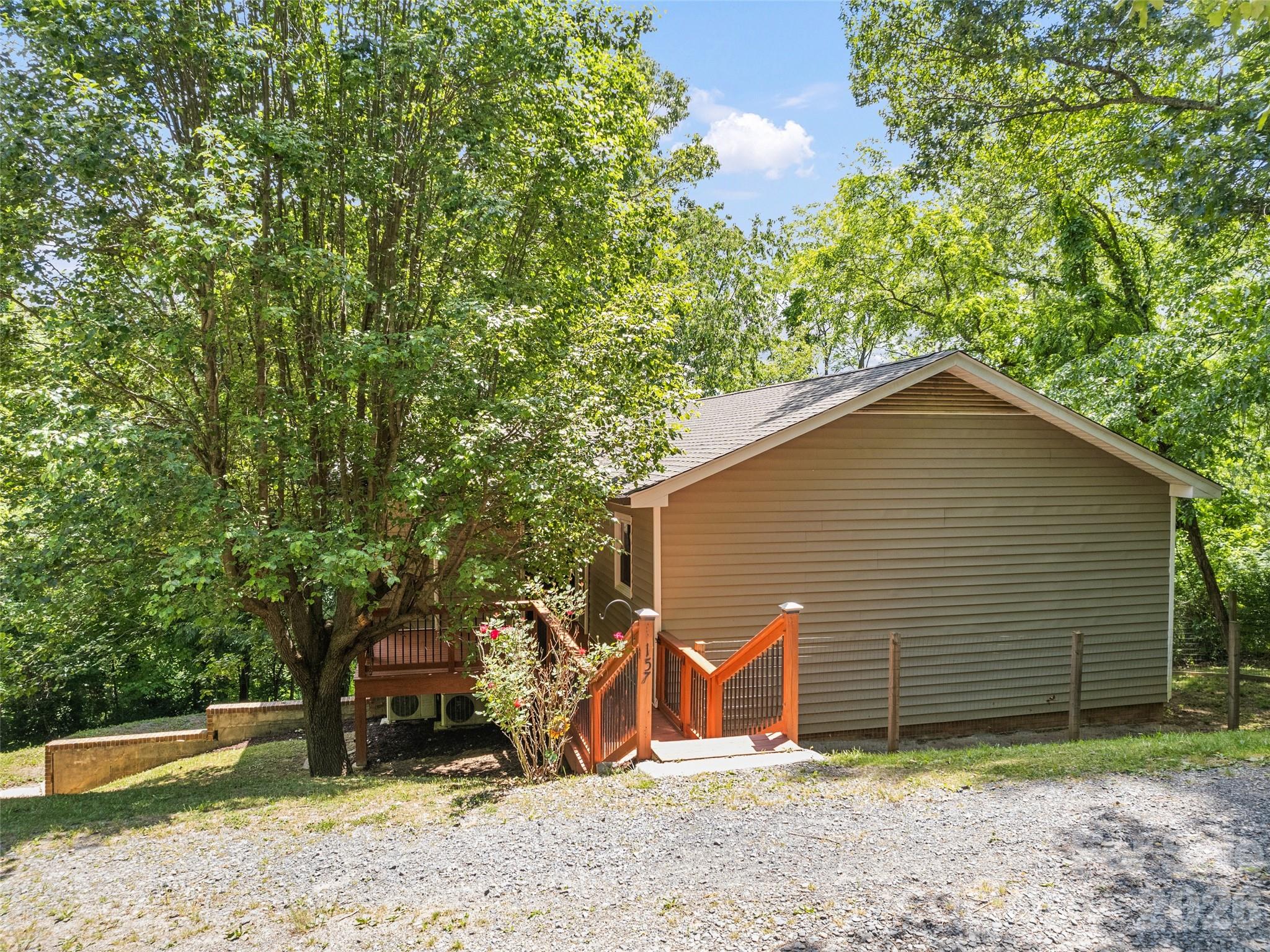 157 Highland Terrace