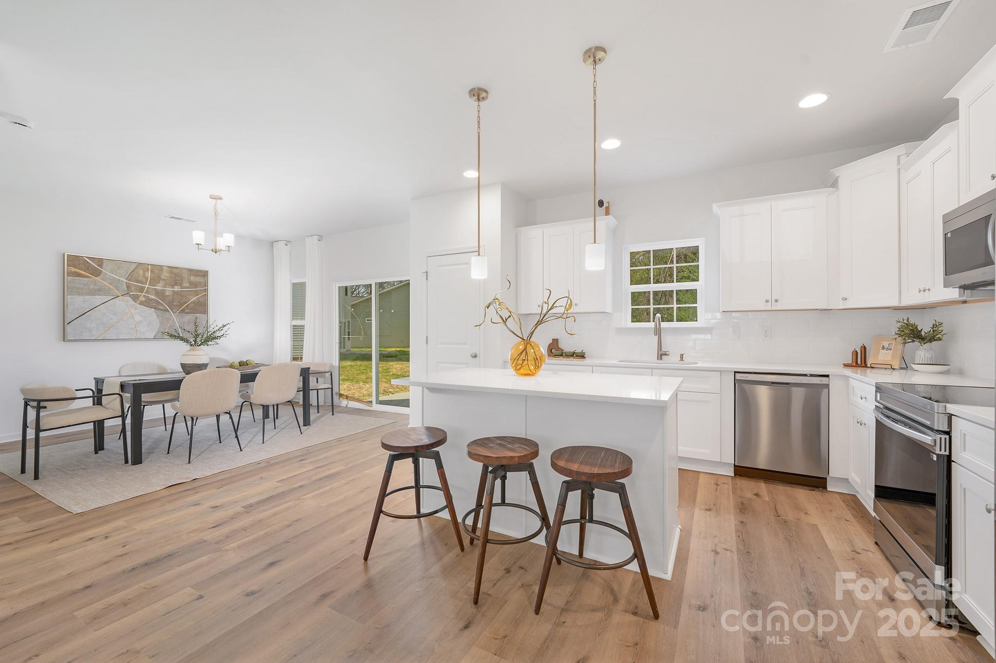 1144 Thayer Glen Court