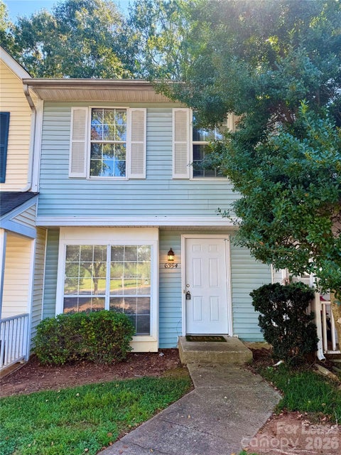 Photo of 6354 Windsor Gate Lane, Charlotte, NC 28215 (MLS # 4422116)